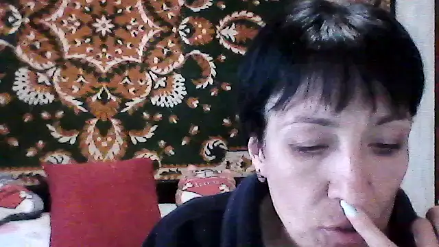 SunnyAmorre online show from May 4, 10:29 am