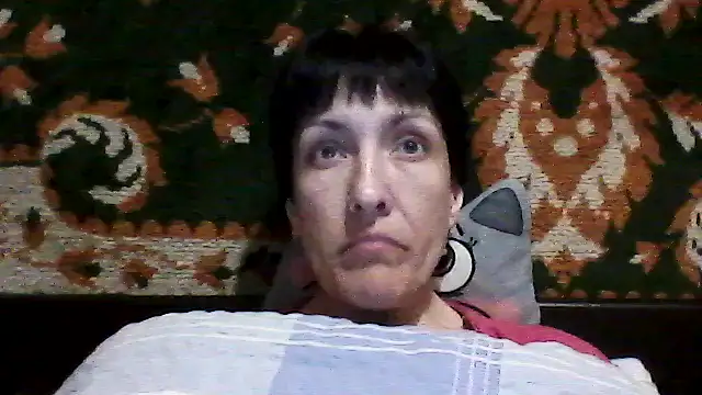 SunnyAmorre online show from April 9, 9:10 pm