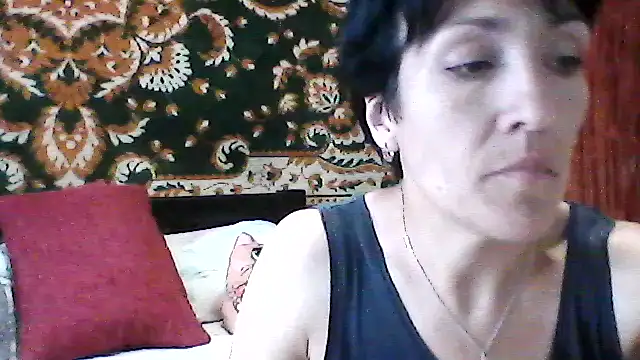 SunnyAmorre online show from June 14, 9:43 am