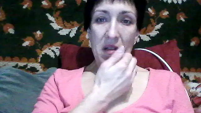 SunnyAmorre online show from January 9, 7:15 am