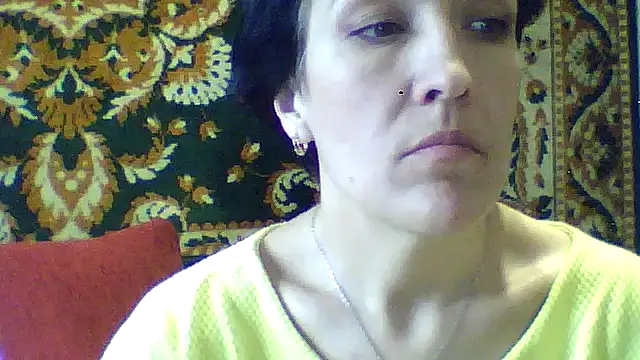 SunnyAmorre online show from February 11, 9:31 am