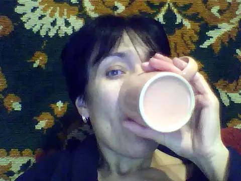 SunnyAmorre online show from October 22, 10:15 am