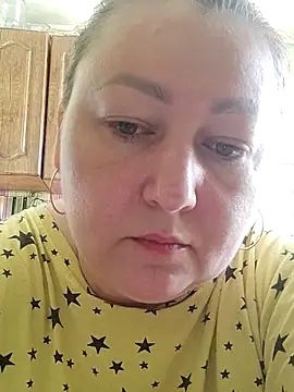 Rini333 online show from April 5, 10:00 am