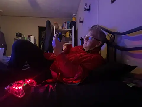 Snapshot of jck1m0t chatting on December 14, 1:34 am jck1m0t online show from December 14, 1:34 am