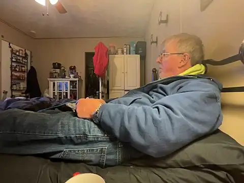 Snapshot of jck1m0t chatting on December 2, 12:55 am jck1m0t online show from December 2, 12:55 am