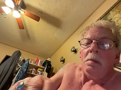 jck1m0t online show from March 31, 11:07 pm