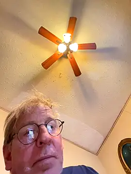 Snapshot of jck1m0t chatting on November 21, 11:37 pm jck1m0t online show from November 21, 11:37 pm