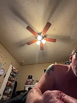 Snapshot of jck1m0t chatting on November 6, 1:09 am jck1m0t online show from November 6, 1:09 am