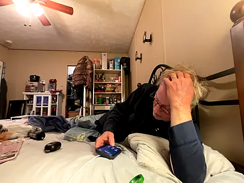 Snapshot of jck1m0t chatting on November 24, 12:43 am jck1m0t online show from November 24, 12:43 am