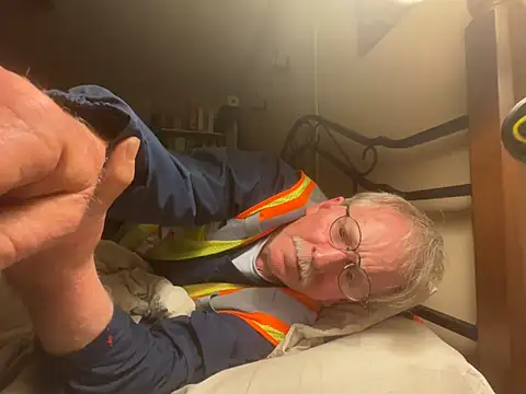 jck1m0t online show from February 17, 1:14 am