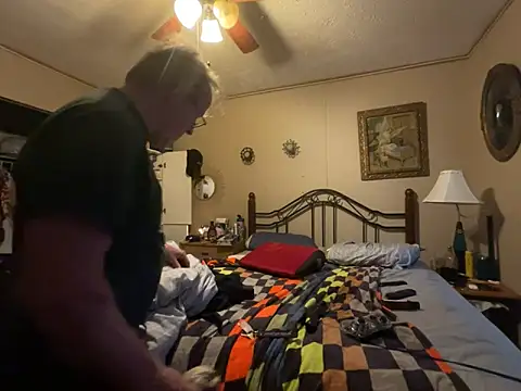 jck1m0t online show from April 14, 10:15 pm