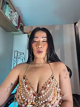 AsianMilfSheryl online show from June 1, 7:08 am