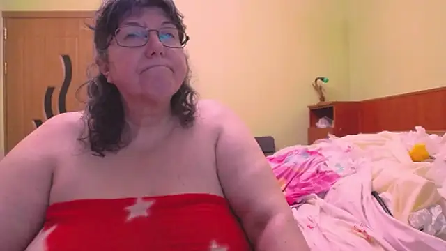 HugeTits online show from March 2, 3:29 am