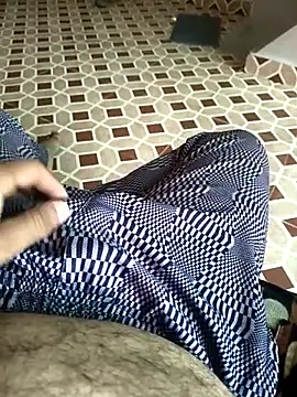 Snapshot of deshimund chatting on November 16, 2:05 am deshimund online show from November 16, 2:05 am