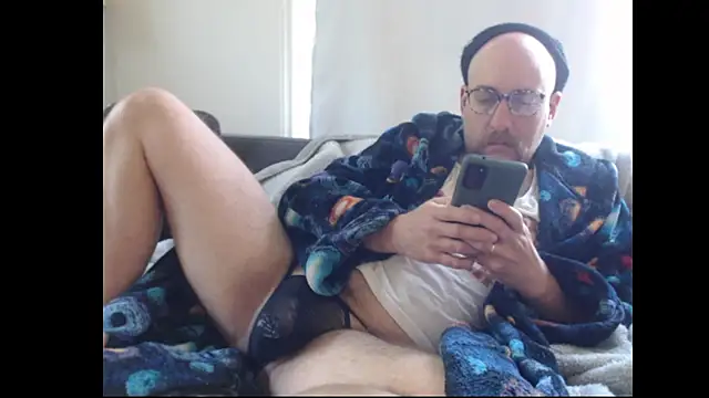 Snapshot of whiskyjane69 chatting on July 6, 10:55 am whiskyjane69 online show from July 6, 10:55 am