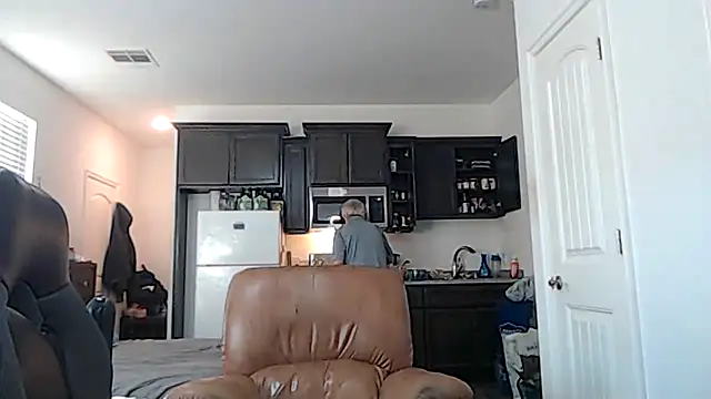 rockpoint69 online show from November 11, 10:37 pm