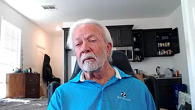 rockpoint69 online show from December 14, 9:31 pm