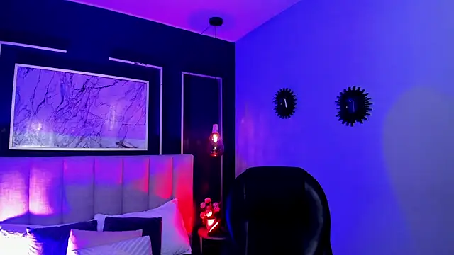 Samantha Brooke online show from December 4, 2:27 pm