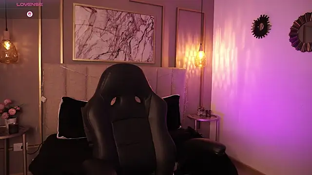 Samantha Brooke online show from March 21, 2:32 pm