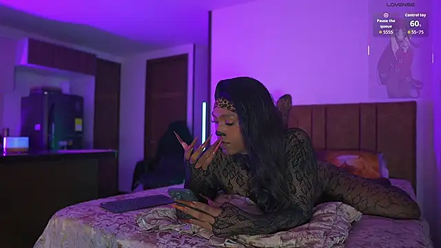 AmberRaus online show from October 28, 1:17 am