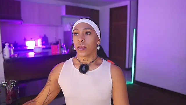 AmberRaus online show from October 4, 10:50 am