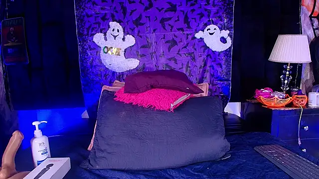 shelsyloreds online show from October 23, 12:04 pm