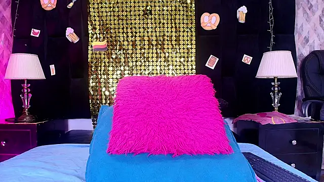 shelsyloreds online show from September 13, 11:54 am