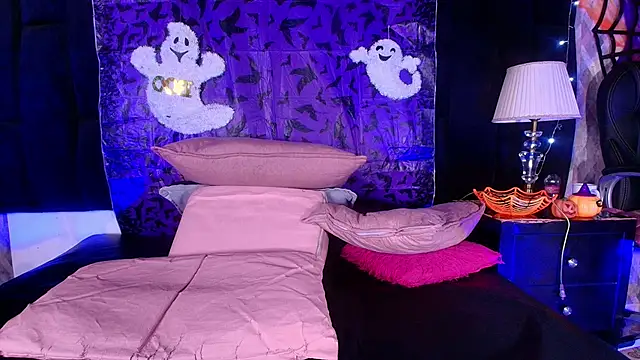 shelsyloreds online show from October 18, 11:56 am