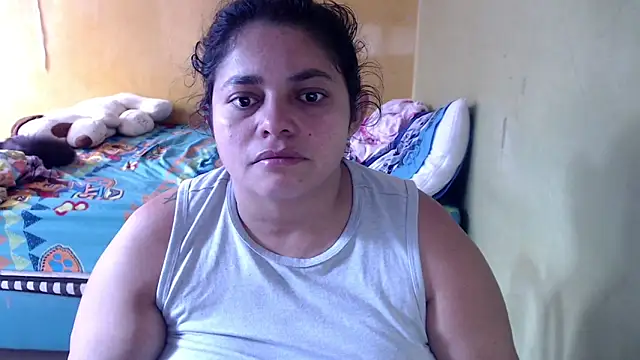 yulieth bbw online show from April 18, 1:46 pm