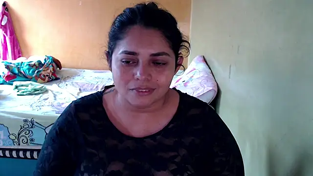 Snapshot of yulieth_bbw chatting on February 1, 9:35 pm yulieth bbw online show from February 1, 9:35 pm