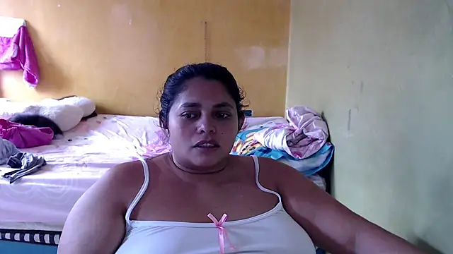 yulieth bbw online show from May 17, 12:27 pm