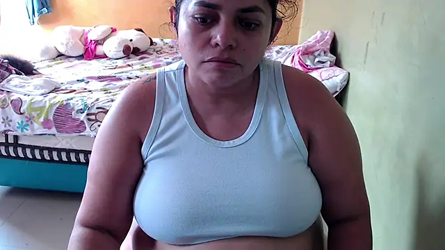 yulieth bbw online show from December 4, 1:43 pm