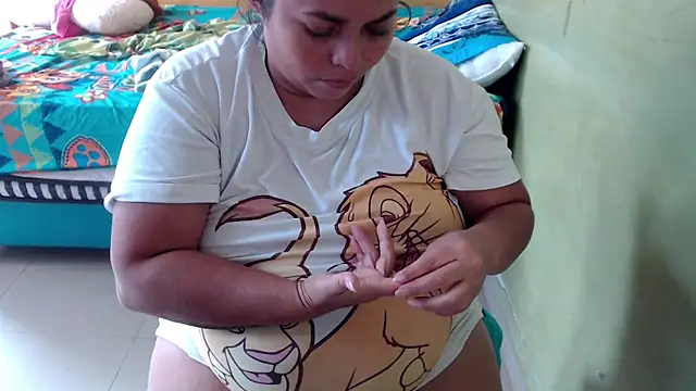 yulieth bbw online show from September 17, 8:00 pm
