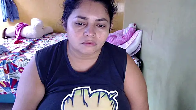 Snapshot of yulieth_bbw chatting on October 21, 11:09 am yulieth bbw online show from October 21, 11:09 am