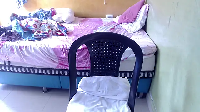 Snapshot of yulieth_bbw chatting on November 13, 6:23 pm yulieth bbw online show from November 13, 6:23 pm