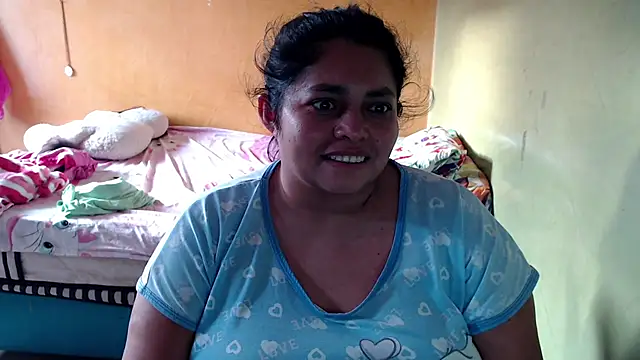 Snapshot of yulieth_bbw chatting on July 14, 11:38 am yulieth bbw online show from July 14, 11:38 am