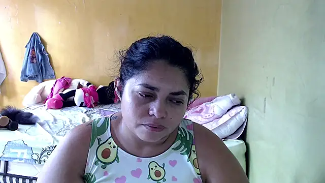 Snapshot of yulieth_bbw chatting on October 27, 12:39 pm yulieth bbw online show from October 27, 12:39 pm