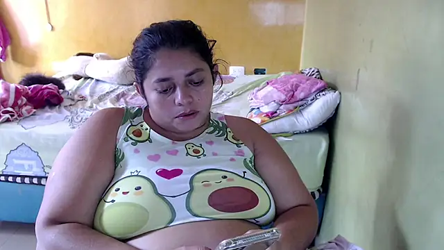 Snapshot of yulieth_bbw chatting on July 11, 1:44 pm yulieth bbw online show from July 11, 1:44 pm