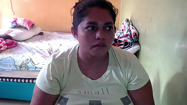 Snapshot of yulieth_bbw chatting on July 17, 12:35 pm yulieth bbw online show from July 17, 12:35 pm