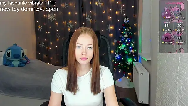 Snapshot of Hot_Mia_ chatting on December 8, 3:24 pm Hot Mia online show from December 8, 3:24 pm