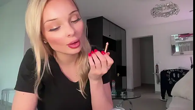 HannaXLove online show from October 8, 3:13 pm