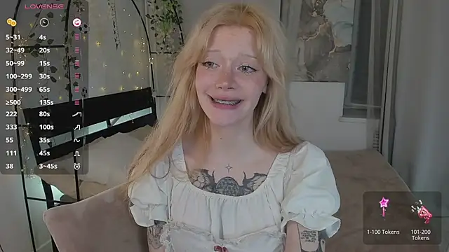 Snapshot of boobsybootie chatting on July 3, 9:10 pm boobsybootie online show from July 3, 9:10 pm