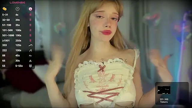 Snapshot of boobsybootie chatting on February 20, 9:06 pm boobsybootie online show from February 20, 9:06 pm