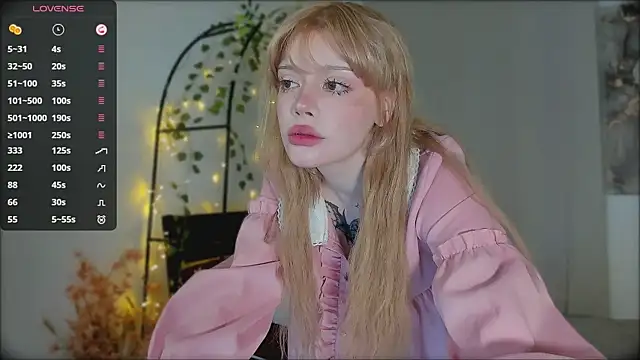 boobsybootie online show from April 9, 9:21 pm