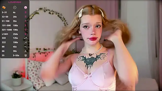 boobsybootie online show from April 16, 9:15 pm