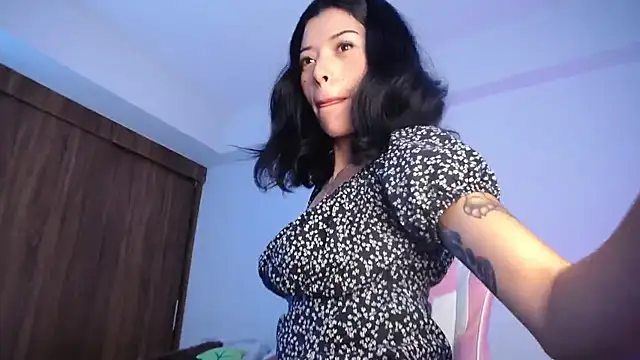 maggie kay online show from October 1, 4:00 pm