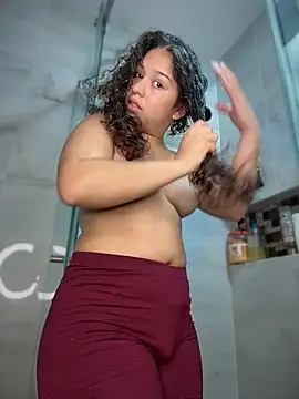 Snapshot of Shara_dreams chatting on May 28, 12:51 am Shara dreams online show from May 28, 12:51 am