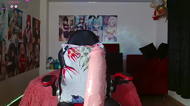 hannasky  online show from March 30, 5:47 pm