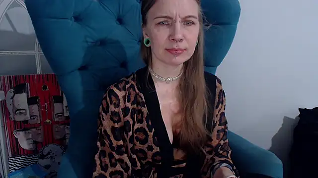 Snapshot of alexandra_zaryanova chatting on March 10, 10:39 am alexandra zaryanova online show from March 10, 10:39 am