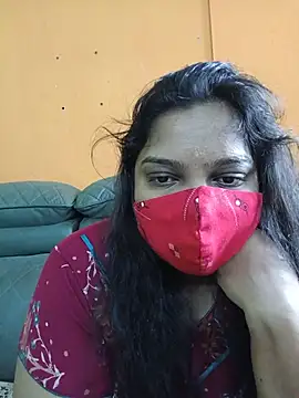 Snapshot of lovely-latha chatting on June 7, 2:17 am lovely-latha online show from June 7, 2:17 am